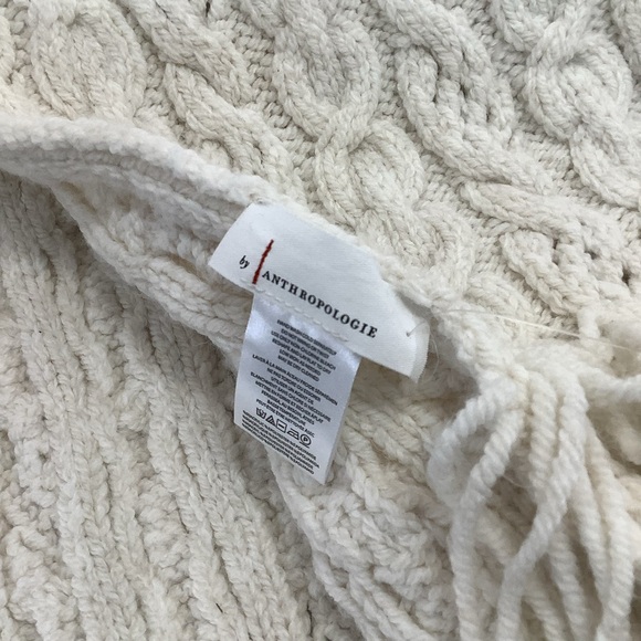 Anthropologie Chunky Cable Scarf - Picture 5 of 7